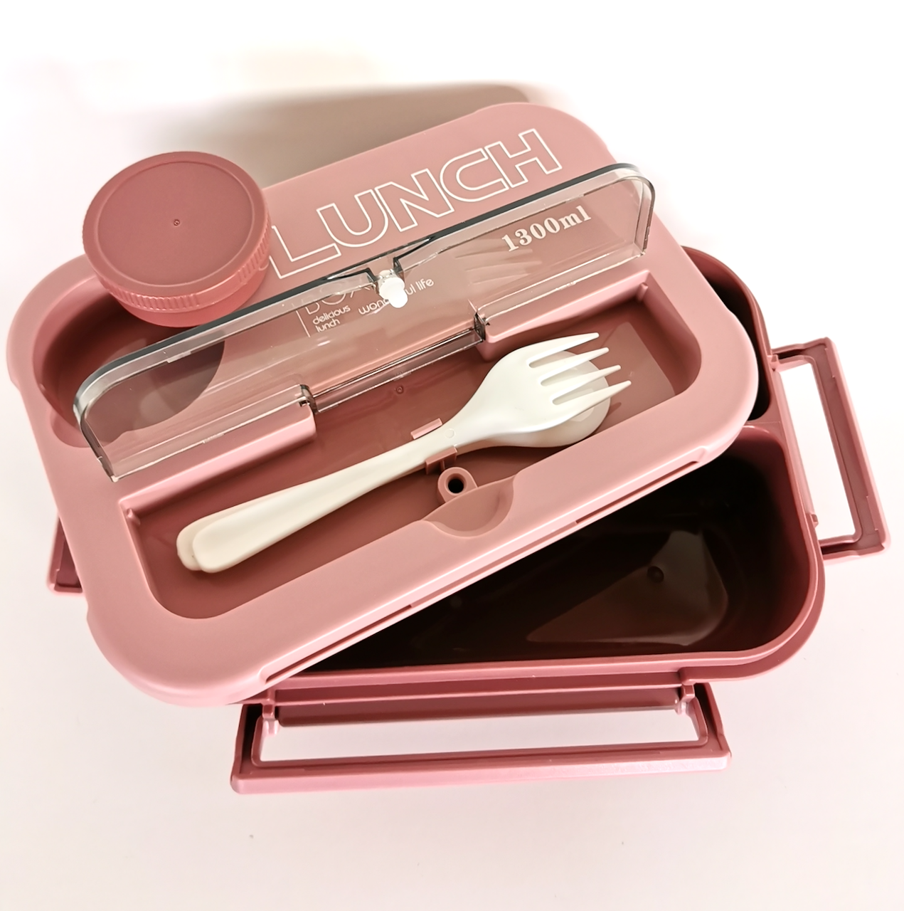 Lancheira com divisões e talheres